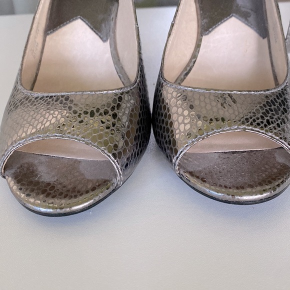 Michael Kors Stacked Wedge Heel Peek-a-Boo Toe Sandals - Picture 7 of 14